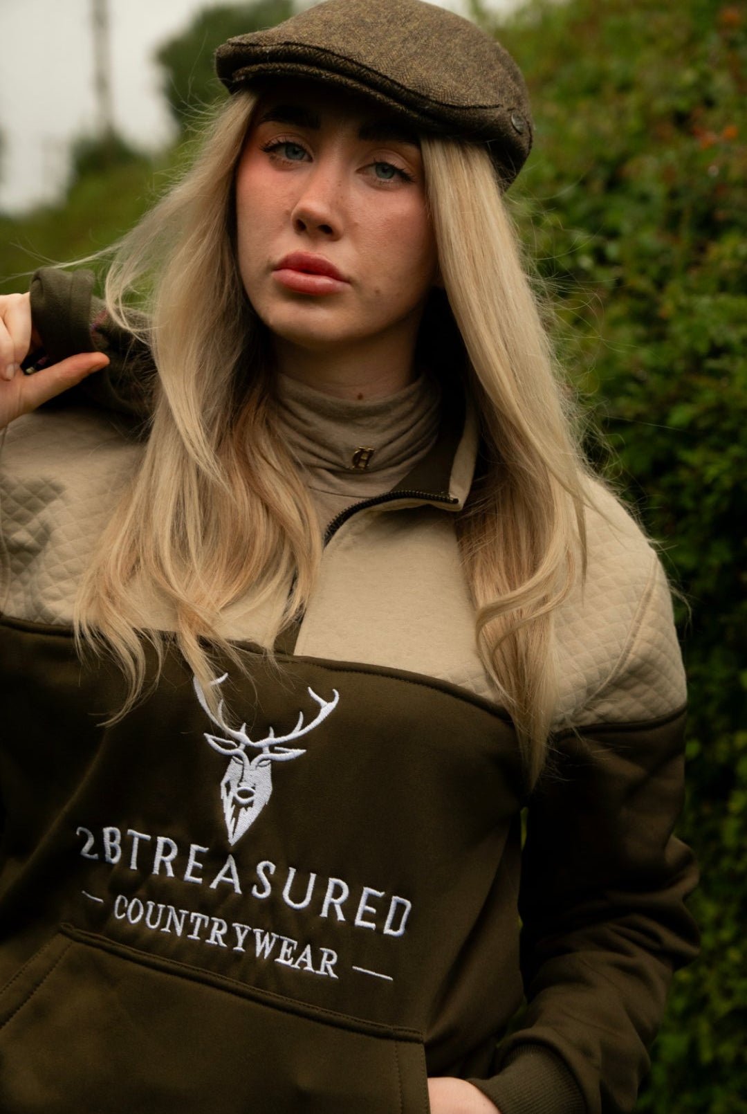 Embroidered Stagmoor Quarter Zip - Country Green