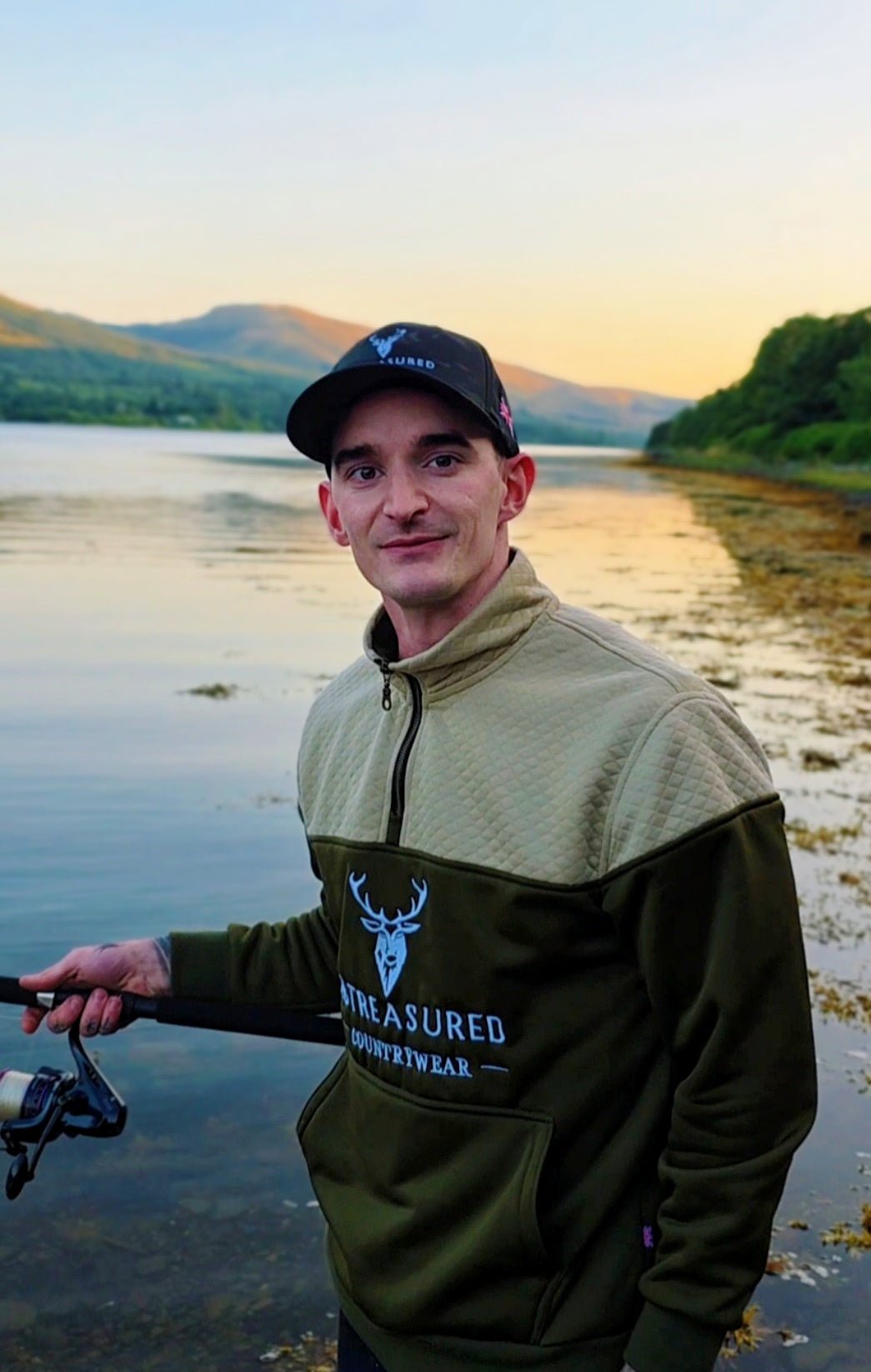Embroidered Stagmoor Quarter Zip - Country Green