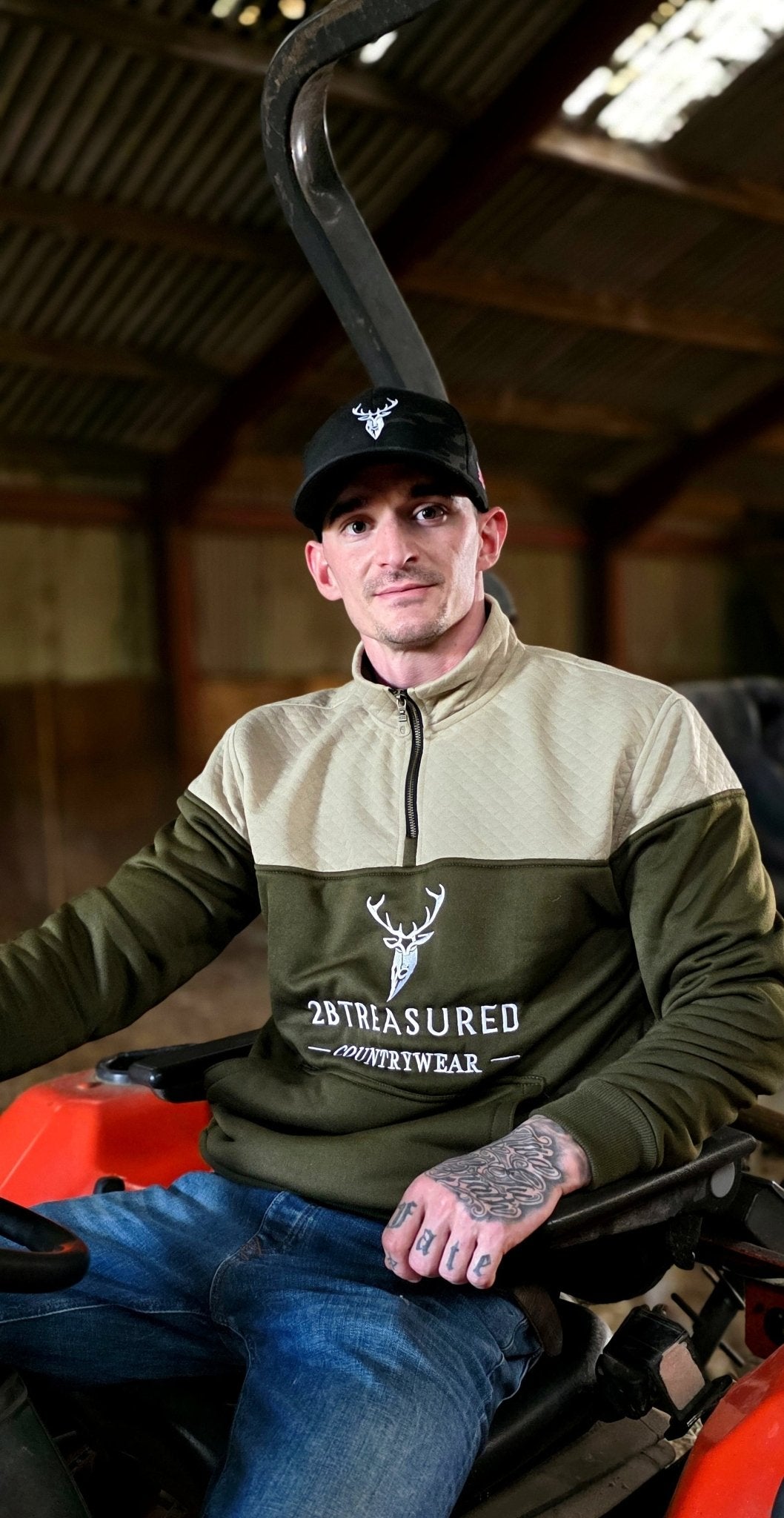 Embroidered Stagmoor Quarter Zip - Country Green