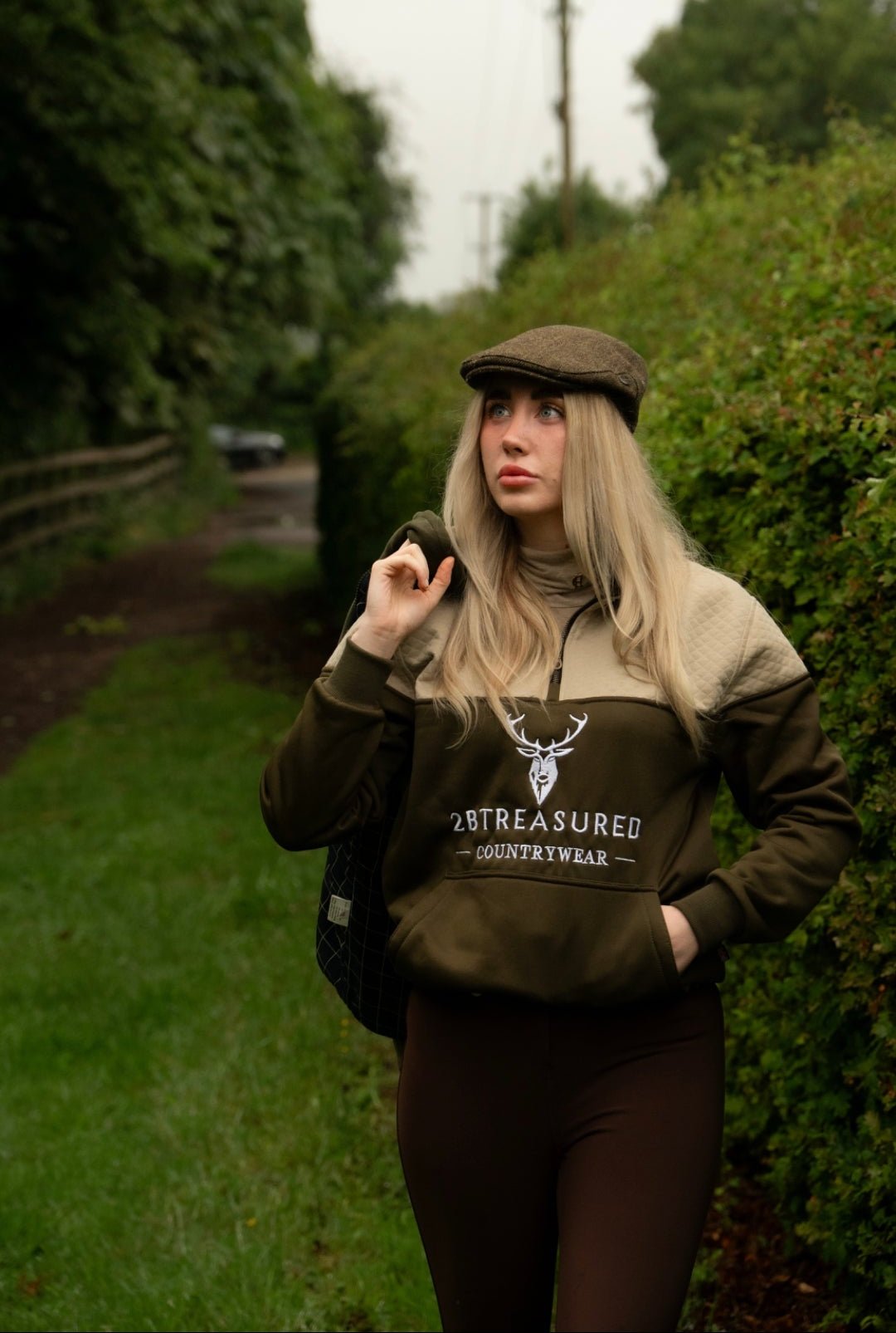 Embroidered Stagmoor Quarter Zip - Country Green