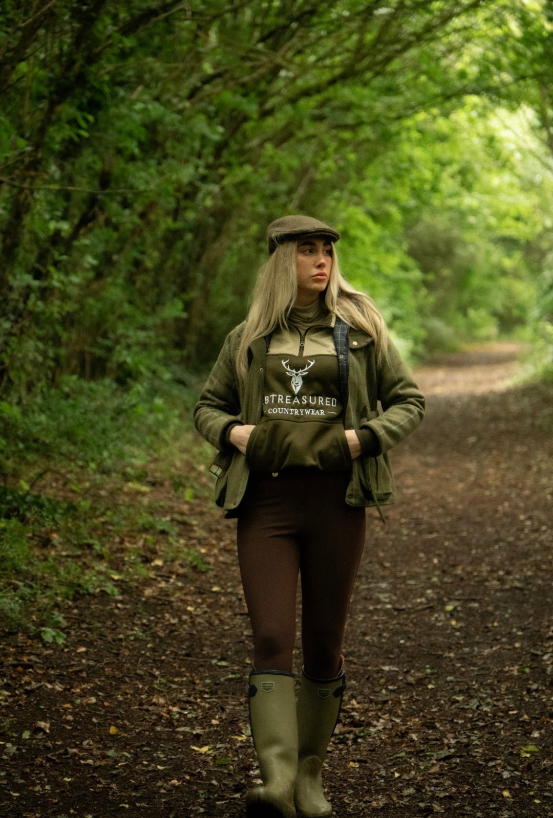 Embroidered Stagmoor Quarter Zip - Country Green