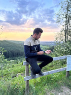 Embroidered Stagmoor Quarter Zip - Navy