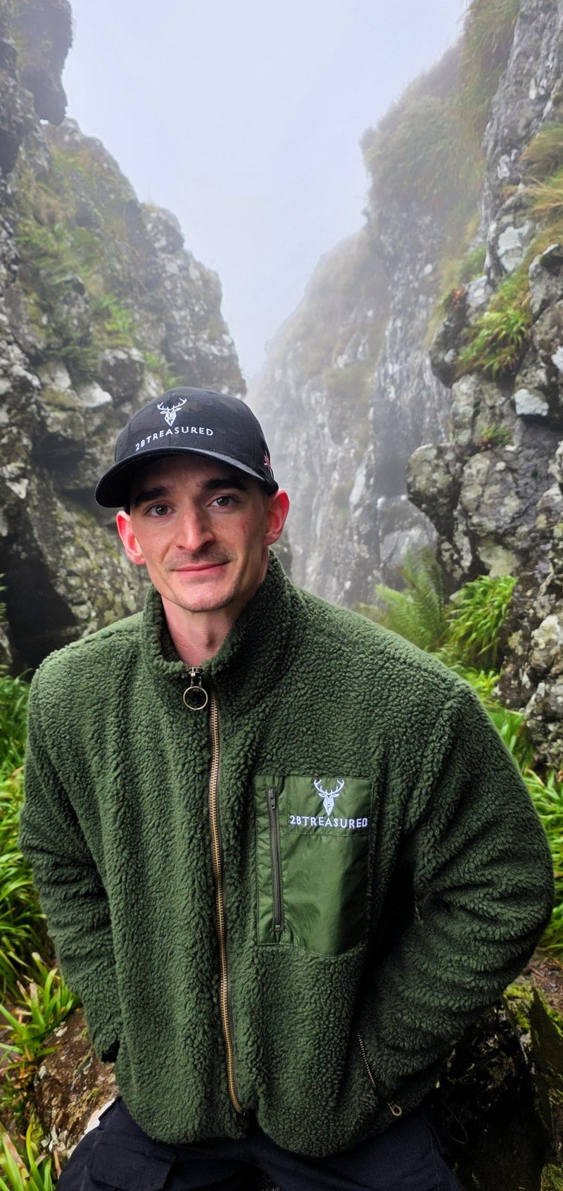 Embroidered Snowdon Sherpa Fleece - Army Green